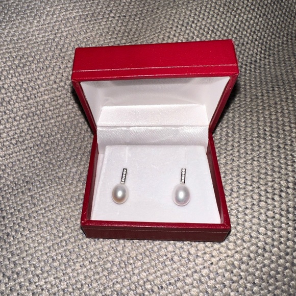 Pearl earrings - Picture 3 of 3